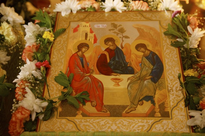 Празднование Святой Троицы на приходе Святителя Николая в Риме (3 июня 2012)